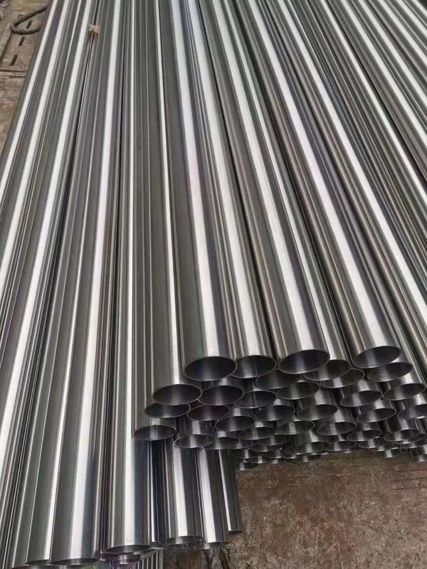 ASTM A312 TP316L Tubos de aço inoxidável soldados para alta resistência à corrosão